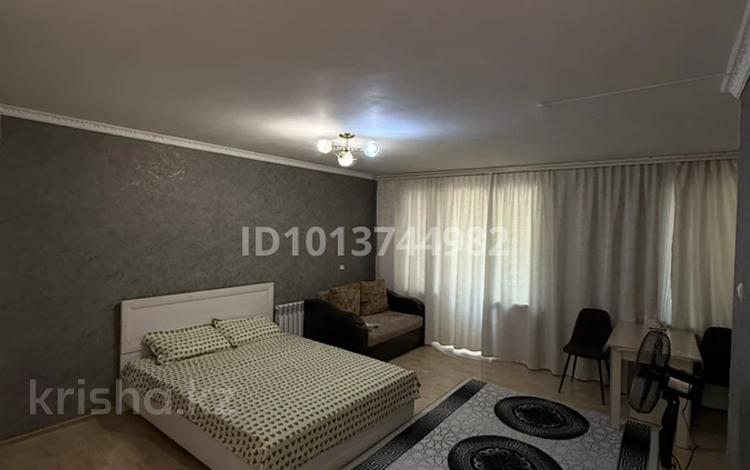 1-бөлмелі пәтер · 34.2 м² · 1/5 қабат, 30 Гвардейской дивизии — Михаэлиса, бағасы: 10 000 ₸ в Усть-Каменогорске, Ульбинский — фото 2