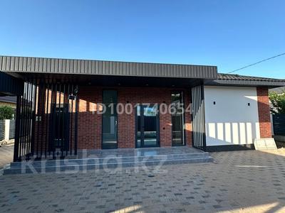 Продажа домов и дачи в Алматинской обл.: Отдельный дом · 4 комнаты · 175 м² · 6 сот., Казиева 33 — Шакен Ниязбекова за 93 млн 〒 Отдельный дом · 4 комнаты · 175 м² · 6 сот., Казиева 33 — Шакен Ниязбекова за 93 млн 〒 в Туздыбастау (Калинино)