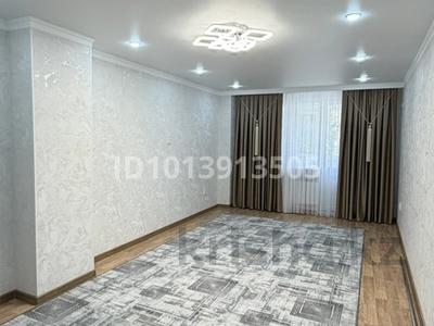 2-бөлмелі пәтер · 76.8 м² · 5/10 қабат, Набережная 85, бағасы: 19.5 млн ₸ в Актобе, мкр. Курмыш