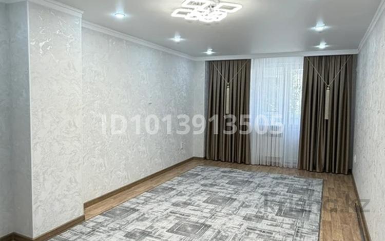 2-комнатная квартира · 76.8 м² · 5/10 этаж, Набережная 85 за 19.5 млн ₸ в Актобе, мкр. Курмыш — фото 10