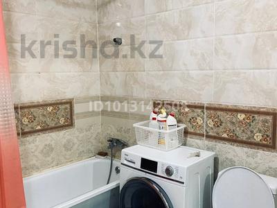 1-бөлмелі пәтер · 52 м² · 3/5 қабат, мкр. Алтын орда, Тауелсиздик — Гипермаркет Дина,Капитал плаза, бағасы: 12 000 ₸ в Актобе