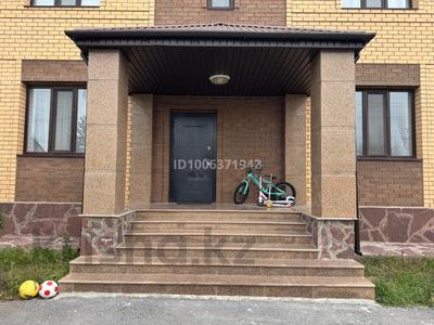Отдельный дом · 5 комнат · 285 м² · 6 сот., мкр Новый Город — Мустафина, Терешкова, Гастелло за 157 млн ₸ в Караганде, Казыбек би р-н