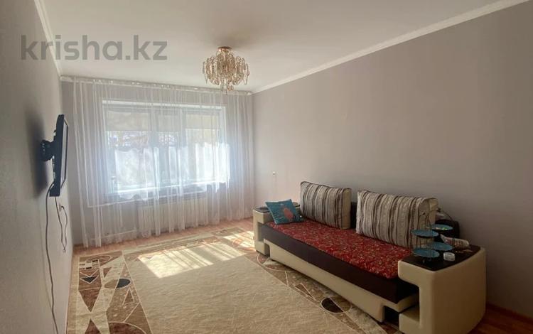 2-комнатная квартира · 56 м² · 3/5 этаж, мкр 11, Шайкенова 9 за 17.9 млн 〒 в Актобе — фото 2