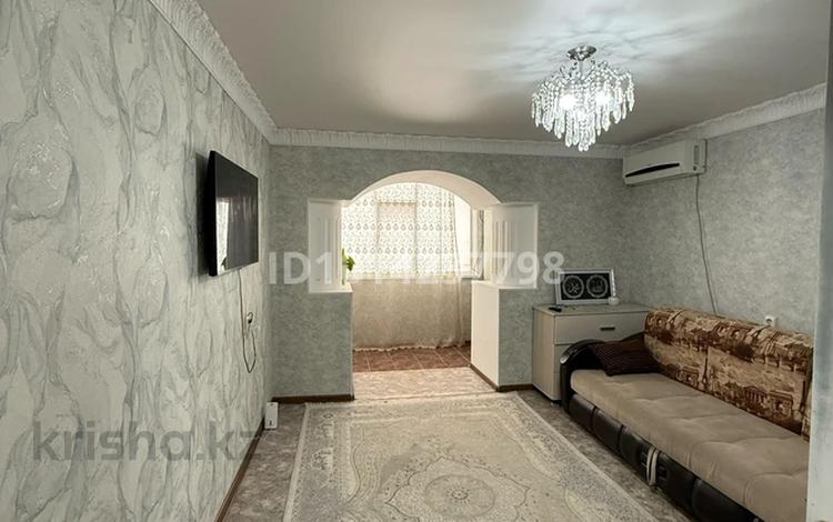 2-комнатная квартира · 52 м² · 3/3 этаж, мкр 11 1м — 312 стрелковой дивизии пересечение Маметовой за 11.5 млн ₸ в Актобе — фото 2