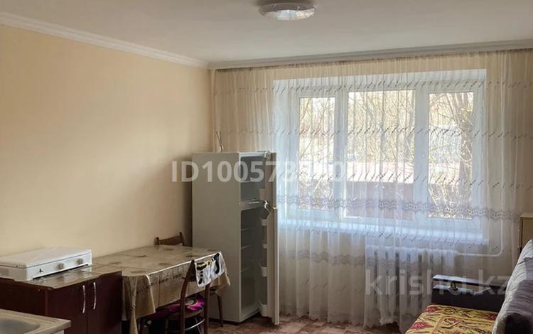 1-бөлмелі пәтер · 20 м² · 2 қабат, Титова, бағасы: 11 млн ₸ в  — фото 3