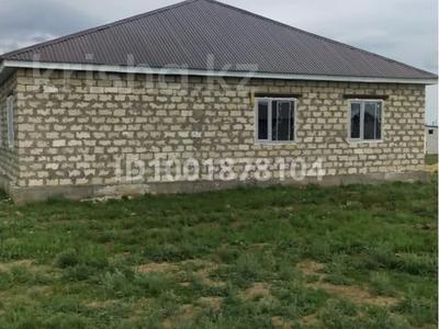 Отдельный дом · 5 комнат · 160 м² · 10 сот., Самал, квартал-8 33 — Самал квартал-8 за 12 млн 〒 в Кандыагаш