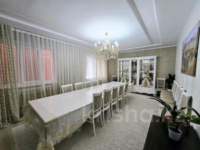 Отдельный дом · 8 комнат · 190 м² · 6.8 сот., мкр 112 квартал, Тажибаева 63 за 42 млн ₸ в Шымкенте, Туран р-н