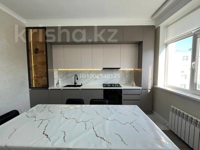 2-бөлмелі пәтер · 72 м² · 4/5 қабат, мкр Самал, мкрн Самал, бағасы: 30 млн ₸ в Атырау