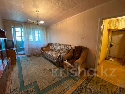 2-комнатная квартира · 45 м² · 4/5 этаж, Ленинградская 67 — Район Кооператора, за Респектом. В данном доме расположен мед.кабинет «Олимп» за 6.9 млн 〒 в Шахтинске
