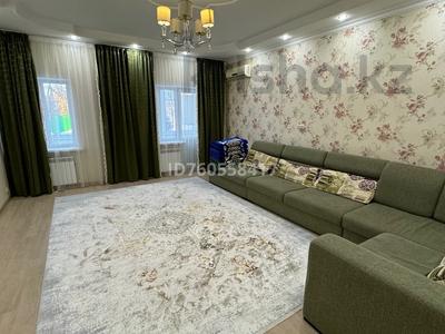 Продажа квартир в Западно-Казахстанской обл.: 5-комнатная квартира · 200 м², Сатыбалды Дауымова 71/4 за 47 млн 〒 5-комнатная квартира · 200 м², Сатыбалды Дауымова 71/4 за 47 млн 〒 в Уральске