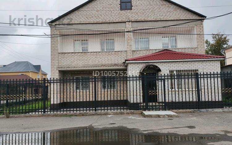 Отдельный дом · 7 комнат · 300 м² · 15 сот., Потапова 38/1 — Потапова за 140 млн ₸ в Павлодаре — фото 2