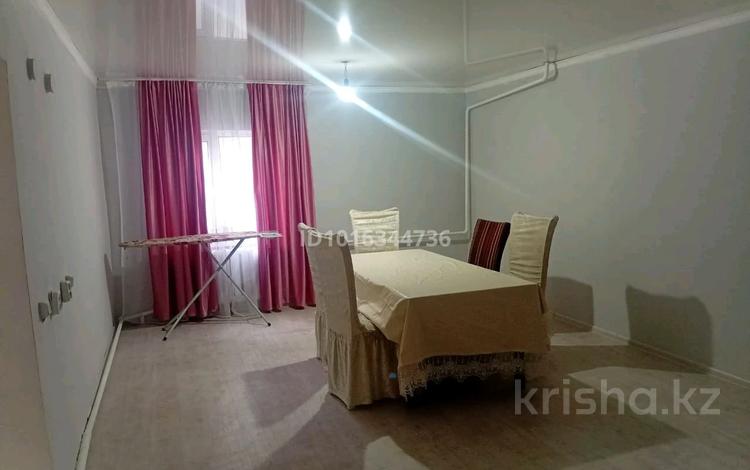 3 бөлме · 110 м², Құлагер ш/а., Иляс омарова 55/3, бағасы: 250 000 ₸ в Алматы, Жетысуский р-н — фото 3