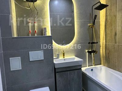 1-комнатная квартира · 45 м², мкр Юго-Восток, Шахтеров 20/4 — Енбек, Новая Корзина, Проспект, Ресторан Камила, ЦОН, Парк победы за 3 000 ₸ в Караганде, Казыбек би р-н