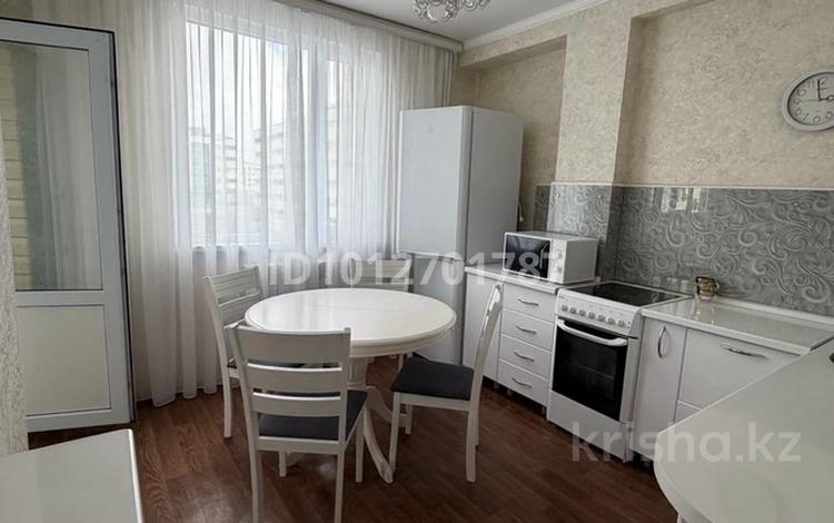 2-бөлмелі пәтер · 64.1 м² · 2/5 қабат, Абая 17/2, бағасы: 18 млн ₸ в Сатпаев — фото 2