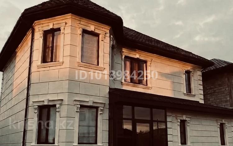 Отдельный дом · 6 комнат · 240 м² · 5 сот., Алатау 60/42 за 125 млн ₸ в Абай — фото 11