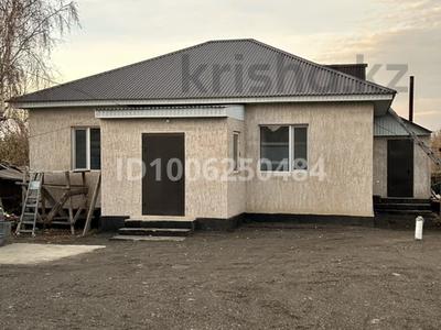 Отдельный дом · 3 комнаты · 100 м² · 6 сот., Ломоносова 61 — Октябрская за 23 млн 〒 в Щучинске