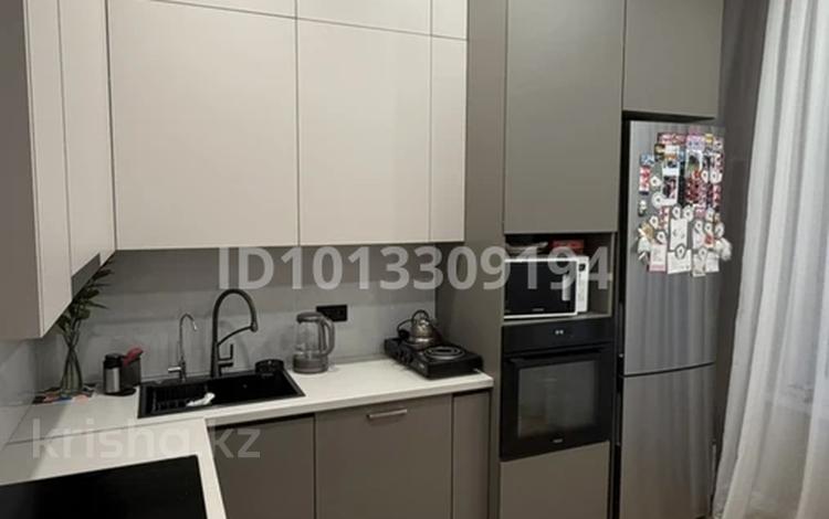 1-комнатная квартира · 37.3 м² · 3/12 этаж, Жубан Молдагалиев 5 за 30.5 млн ₸ в Астане, Нура р-н — фото 2