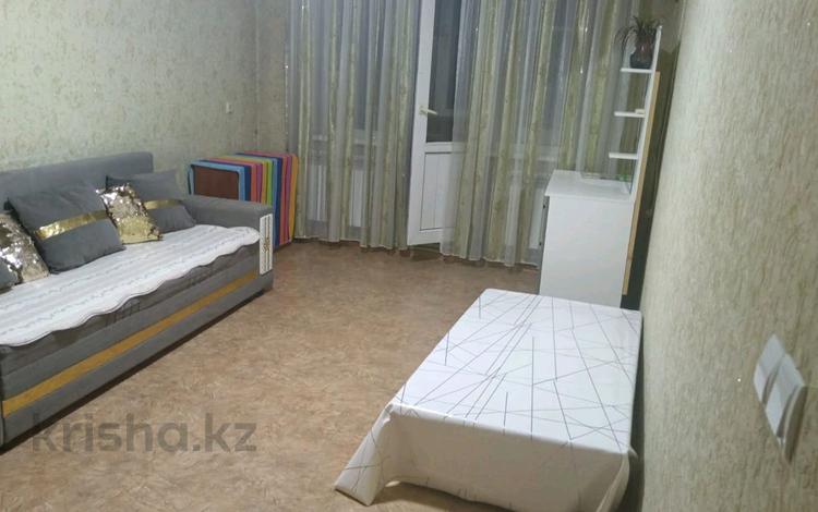 2-бөлмелі пәтер · 45 м² · 4/5 қабат, Бауыржана Момышулы 23б, бағасы: 150 000 ₸ в Шымкенте, Абайский р-н — фото 2