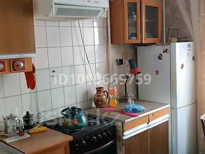 2-комнатная квартира · 52.2 м² · 1/5 этаж, мкр Аксай-3 — Момышулы за 28 млн 〒 в Алматы, Ауэзовский р-н