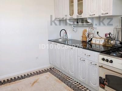 1-бөлмелі пәтер · 44 м² · 3/3 қабат, Есет батыр атындағы шағын аудан 59, бағасы: 13 млн ₸ в Актобе, мкр Акжар
