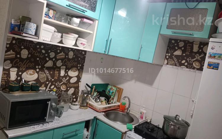 2-комнатная квартира · 48 м² · 4/5 этаж, Майкудук, Майкудук, 15й микрорайон 14 — Рядом новый красный дом за 140 000 ₸ в Караганде, Алихана Бокейханова р-н — фото 2