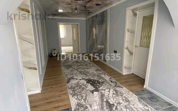 Часть дома · 4 комнаты · 170 м² · 15 сот., Момытов 17 за 27 млн ₸ в  — фото 2