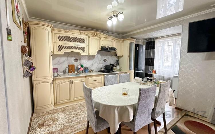 3-комнатная квартира · 70 м² · 2/5 этаж, Биржан Сал за 29.5 млн ₸ в Талдыкоргане — фото 12