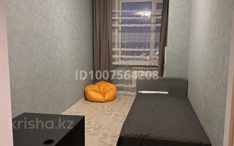 1 комната · 17 м² · 12/12 этаж, мкр Юго-Восток, Мкр Степной 2 2/4 за 110 000 〒 в Караганде, Казыбек би р-н — фото 2