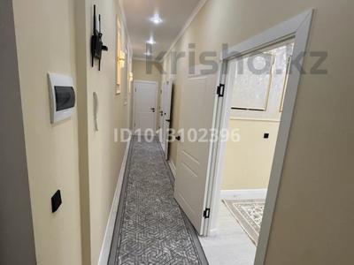 2-комнатная квартира · 61 м² · 1/9 этаж, Толеметова 106/3 за 280 000 ₸ в Шымкенте, Абайский р-н
