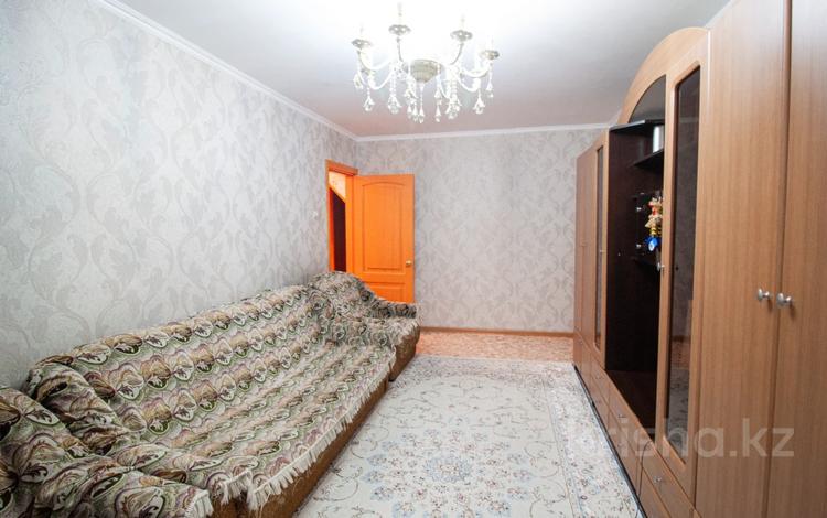 3-комнатная квартира, 63 м², 2/5 этаж, 5 микрарайон за 20.5 млн 〒 в Талдыкоргане — фото 2