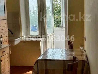 2-бөлмелі пәтер · 40.2 м² · 4/4 қабат, Сулейманова 16 — Центра занятости населения акимата города Тараз Жалбылской области, бағасы: 10.5 млн ₸