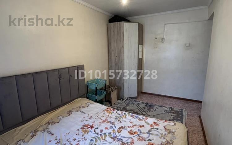 2-бөлмелі пәтер · 32 м² · 4/5 қабат, Қаратау ш/а. 2, бағасы: 10 млн ₸ в Таразе, мкр Каратау — фото 2