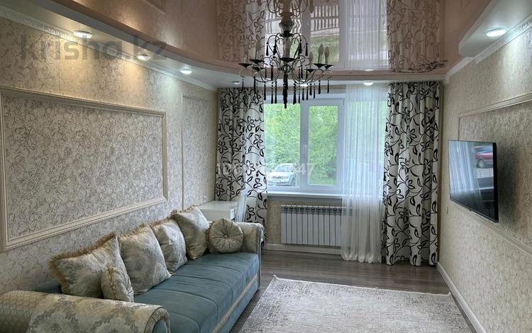3-комнатная квартира · 64 м² · 1/3 этаж, Рудничная 38 за 7.5 млн ₸ в Степногорске — фото 2