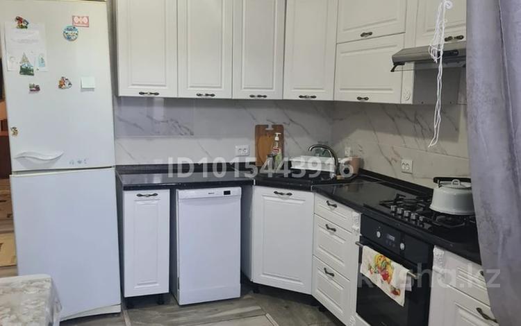2-комнатная квартира · 65 м² · 2/5 этаж, 19-й мкр за 230 000 ₸ в Актау — фото 2