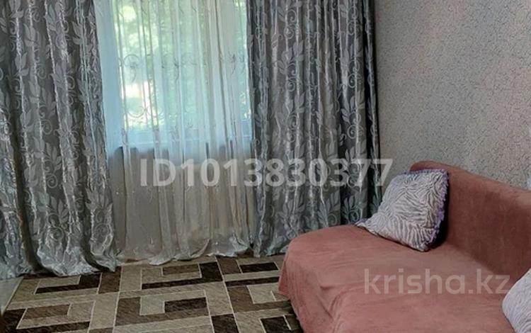 2-бөлмелі пәтер · 50 м² · 1/4 қабат, мкр №5, бағасы: 250 000 ₸ в Алматы, Ауэзовский р-н — фото 2