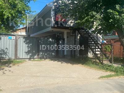 Отдельный дом · 9 комнат · 323 м² · 4.5 сот., Утемисоаа 133 — Қонаева за 36 млн 〒 в Актобе, мкр. Курмыш