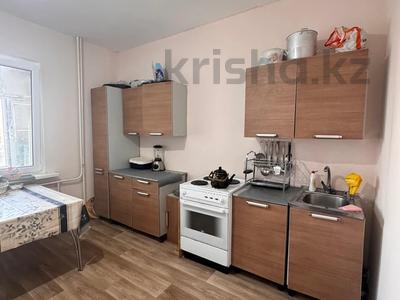 2-комнатная квартира · 74 м² · 3/16 этаж, мкр. Алмагуль, Алмагуль 22 — Алмагуль роддом за 20 млн 〒 в Атырау