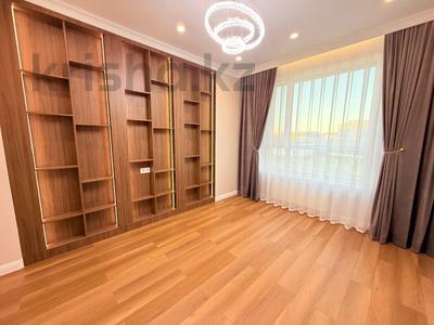 4-бөлмелі пәтер · 120.6 м² · 3/9 қабат, Бокейхана — Т. Рыскулова, бағасы: 135 млн ₸ в Астане, Есильский р-н