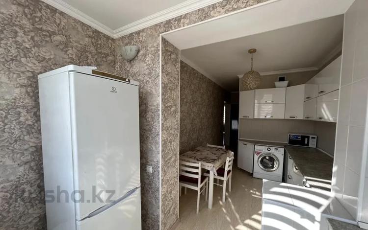 2-комнатная квартира · 56 м² · 4/5 этаж, 11-й мкр 13 за 130 000 ₸ в Актау — фото 2