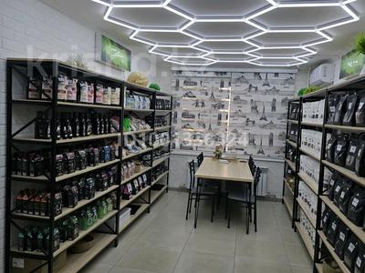 Свободное назначение, офисы, магазины и бутики, медцентры и аптеки, студии · 54 м² за 350 000 ₸ в Таразе