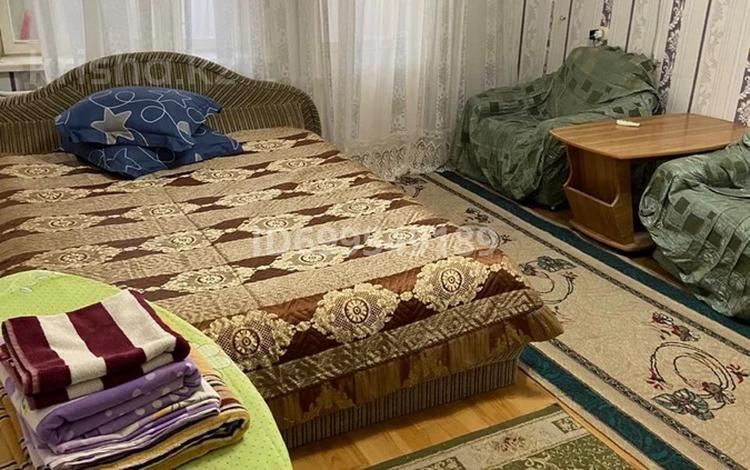 1-комнатная квартира · 50 м² · 1/5 этаж, 15-й мкр 18 а за 10 000 ₸ в Актау — фото 2
