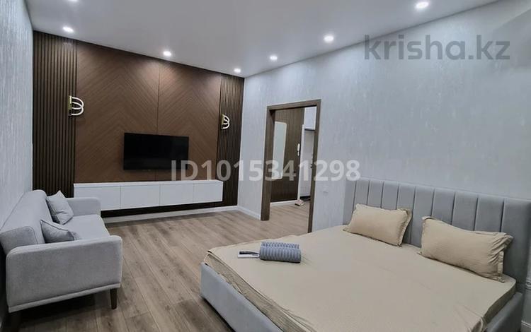 1-комнатная квартира · 53 м² · 1/5 этаж, мкр. Алтын орда, Тәуелсіздік 21 за 16 000 ₸ в Актобе — фото 2