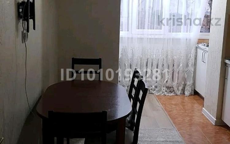 1-комнатная квартира · 47 м² · 1/5 этаж, мкр Аксай-4 — Момышулы-Улугбека за 220 000 ₸ в Алматы, Ауэзовский р-н — фото 2