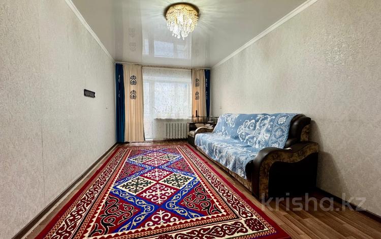 3-бөлмелі пәтер · 59 м² · 3/5 қабат, 13-шағынаудан, бағасы: 12.5 млн ₸ в Караганде, Алихана Бокейханова р-н — фото 2
