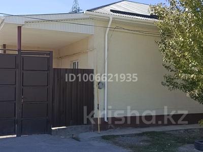 Отдельный дом · 5 комнат · 200 м² · 10 сот., Асан Тайманов 70 — Акмешит, обл.акимат за 40 млн 〒 в 