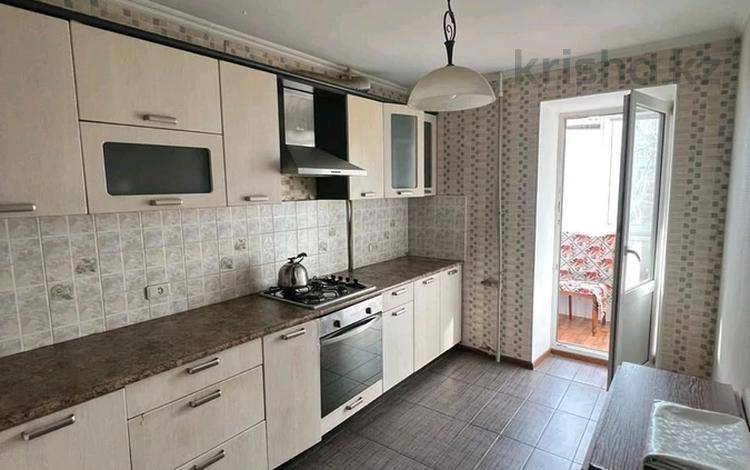 3-комнатная квартира · 63 м² · 4/5 этаж, Молдагулова 7 за 23.5 млн ₸ в Уральске — фото 2