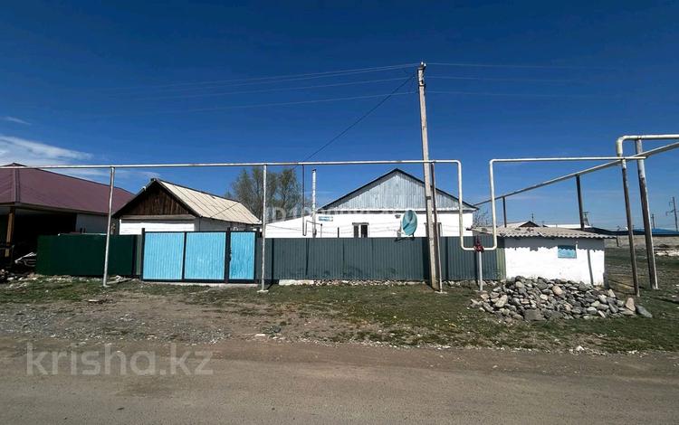 Отдельный дом · 4 комнаты · 100 м² · 10 сот., Байсейтов 51 — Заречный за 8 млн ₸ в Зайсане — фото 2