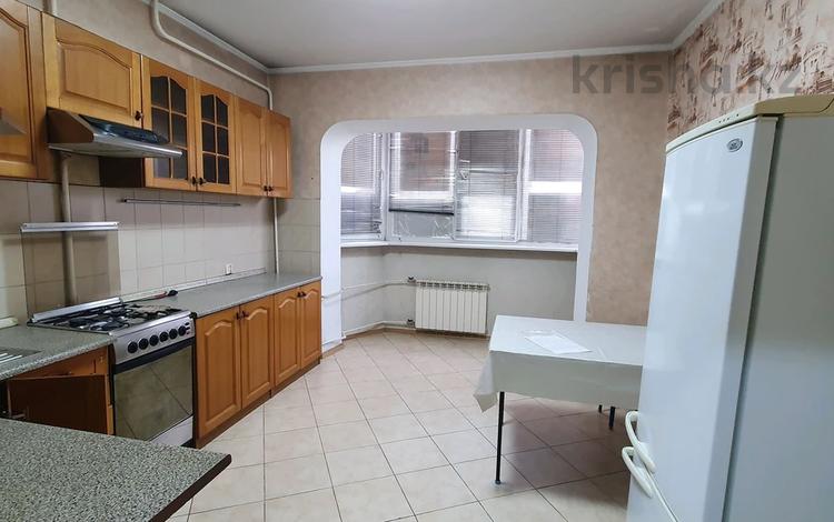 3-комнатная квартира · 70 м² · 7/9 этаж, Толе би 201 — Розыбакиева за 300 000 ₸ в Алматы, Алмалинский р-н — фото 15