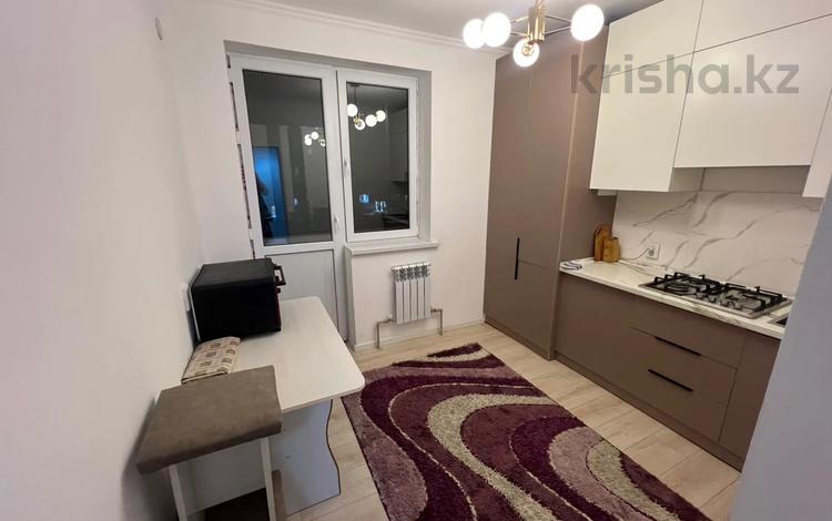 2-комнатная квартира · 65 м² · 3/5 этаж, мкр Бозарык 687/28 за 130 000 ₸ в Шымкенте, Абайский р-н — фото 2
