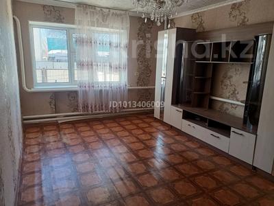 3-комнатная квартира · 59 м² · 1/2 этаж, Саптпаева 71А за 100 000 ₸ в Актобе, жилой массив Жилянка